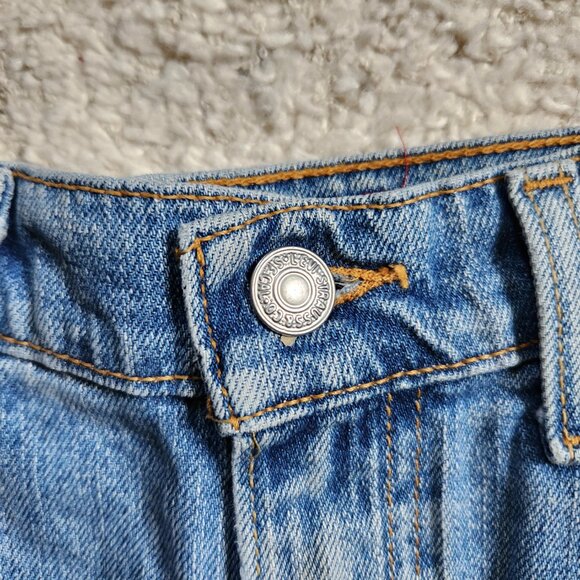 Vintage Levi's Low Rise Red Tab Denim Shorts Juniors Size 3 - Picture 8 of 16